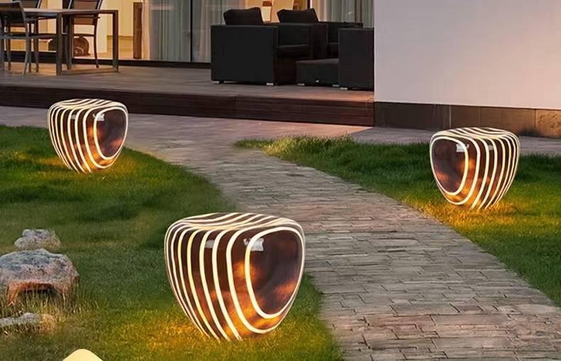 Striata Designer Outdoor Pathway Light By Varenyam - Image 2
